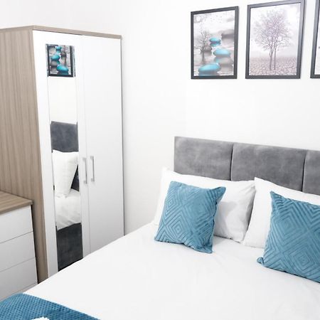 Modernized Three Bedroom House Near City Stadium, Attractions, City Centre - Sky N Netflix - Convenient Transport Manchester Exterior foto