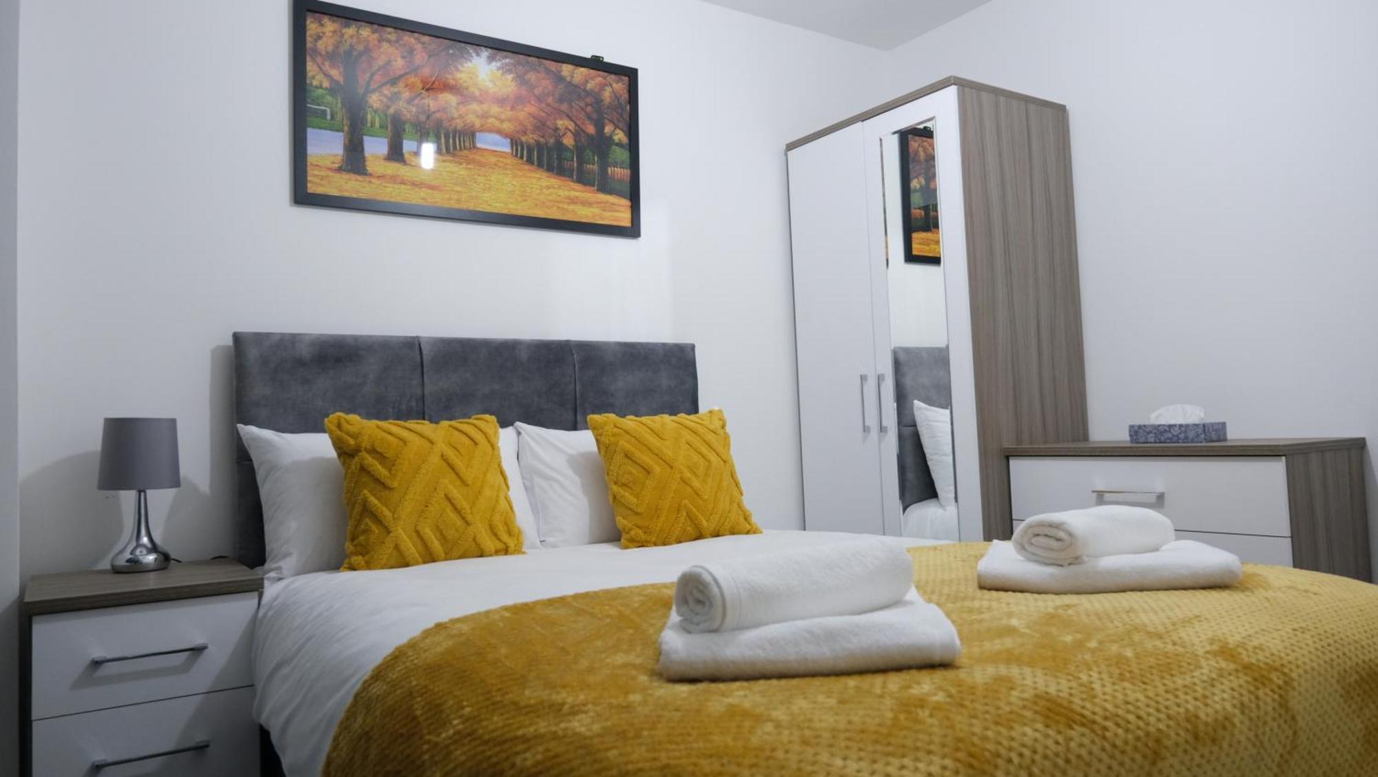 Modernized Three Bedroom House Near City Stadium, Attractions, City Centre - Sky N Netflix - Convenient Transport Manchester Exterior foto