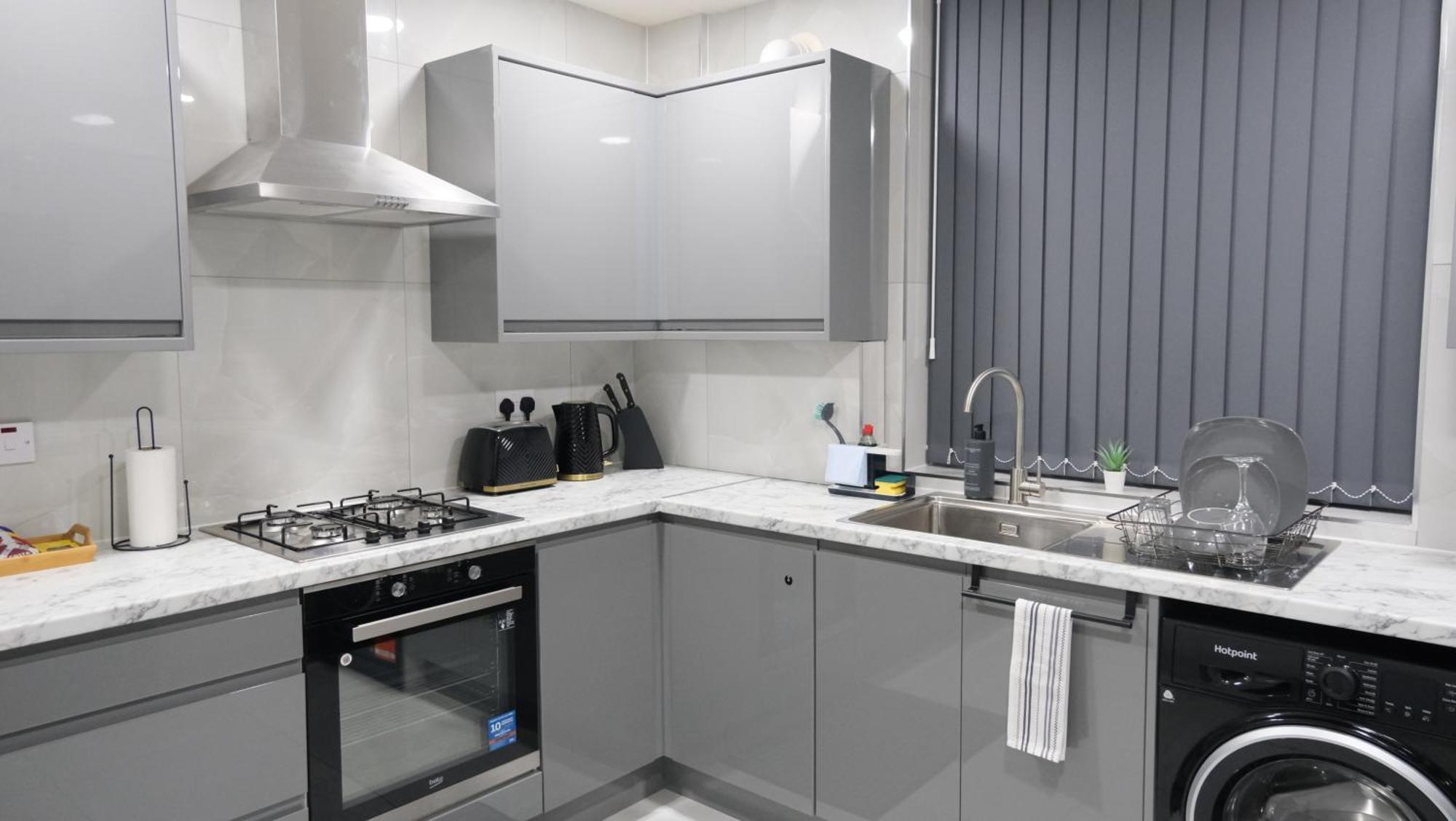 Modernized Three Bedroom House Near City Stadium, Attractions, City Centre - Sky N Netflix - Convenient Transport Manchester Exterior foto